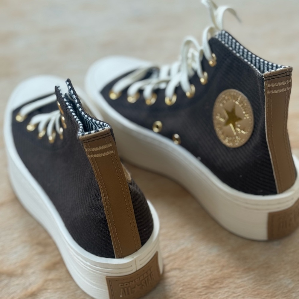 Converse Black and Cream High-Top Sneakers platform - Picture 3 of 6